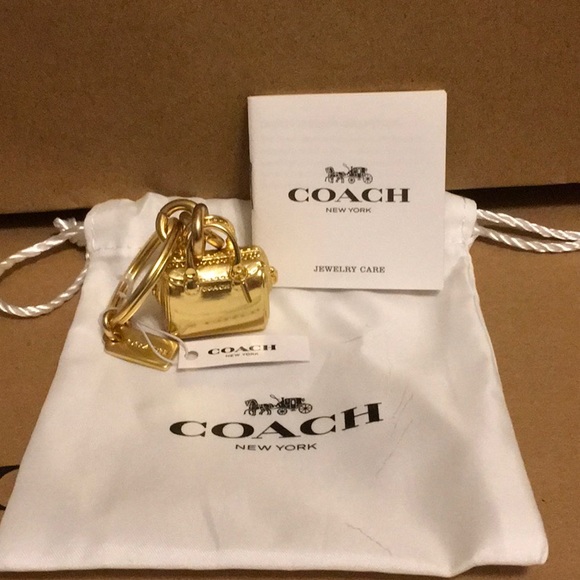 🔥👜Coach Rogue Gold Bag Keychain Charm Fob NWT! FIRM PRICE 🎁🔥🔥🔥 - Picture 3 of 6